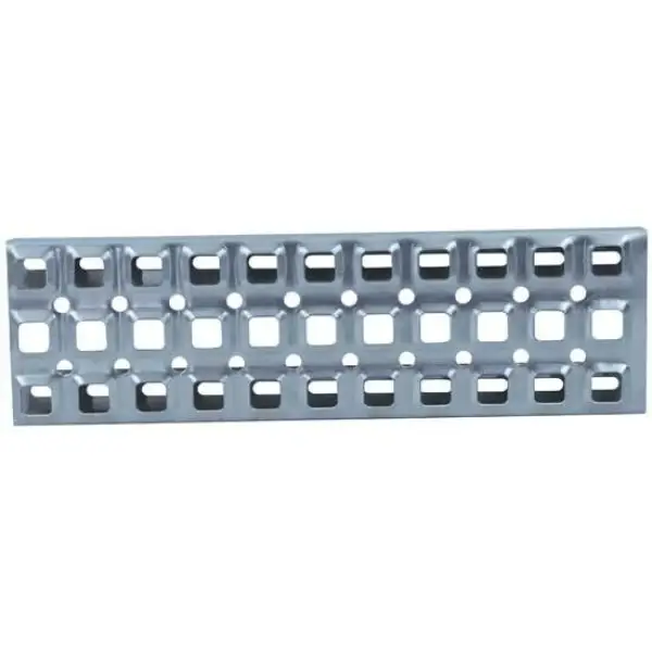 Rear Upper Fairing Step, Aluminum, 2018+ Volvo VNL